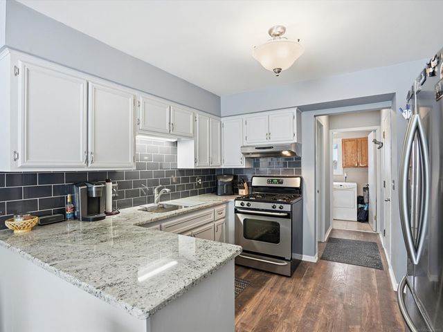 46723 Shelby Court, Shelby Twp, MI 48317