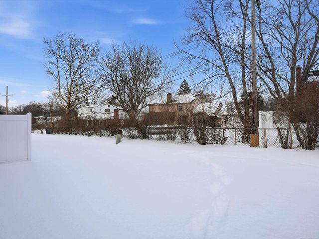 46723 Shelby Court, Shelby Twp, MI 48317