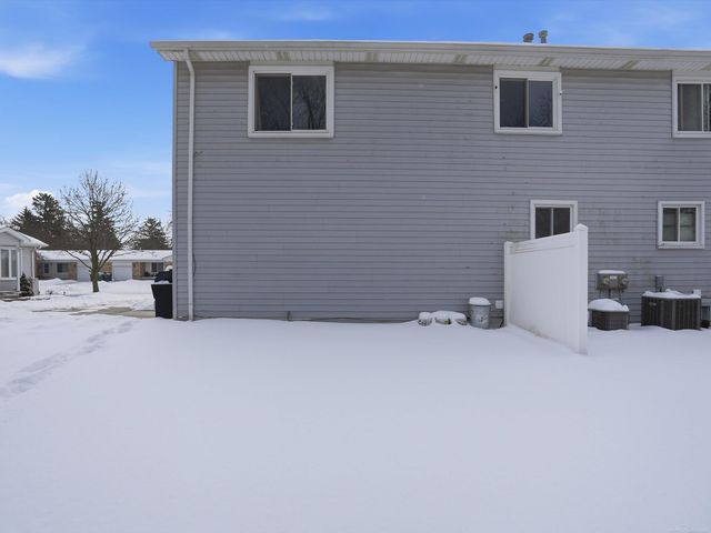 46723 Shelby Court, Shelby Twp, MI 48317