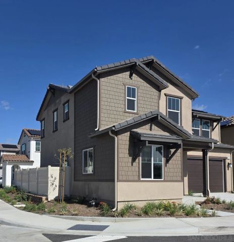 724 Kingbird Loop, Oceanside, CA 92058