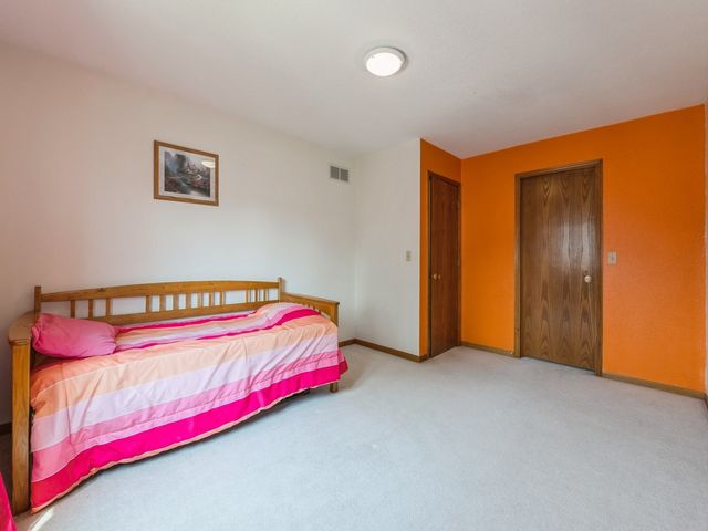 609 4th Avenue NW, Altoona, IA 50009