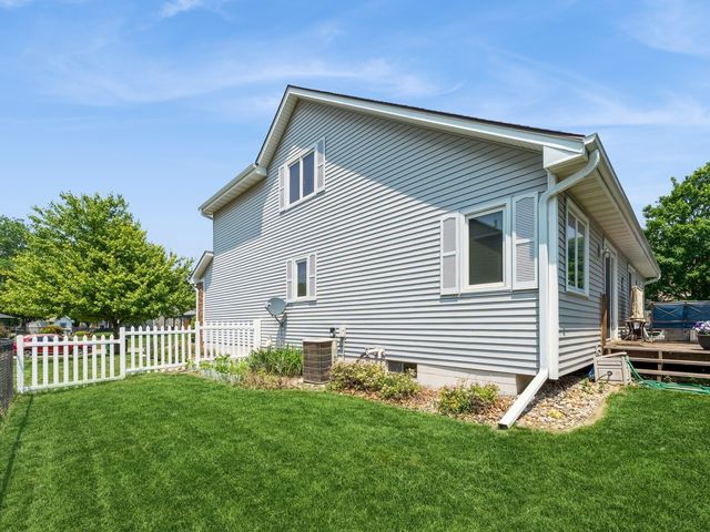 609 4th Avenue NW, Altoona, IA 50009
