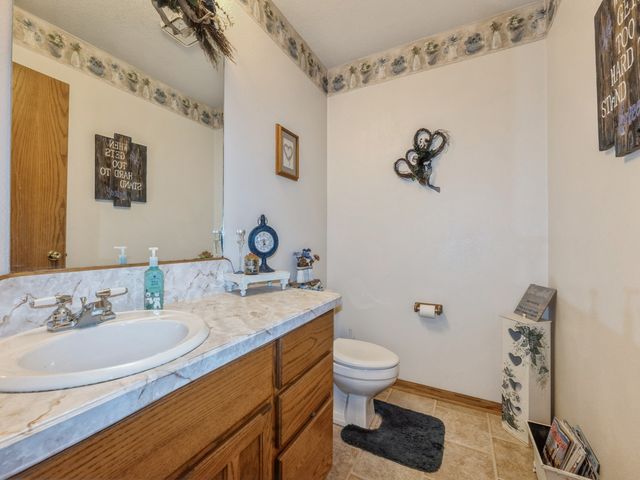 609 4th Avenue NW, Altoona, IA 50009