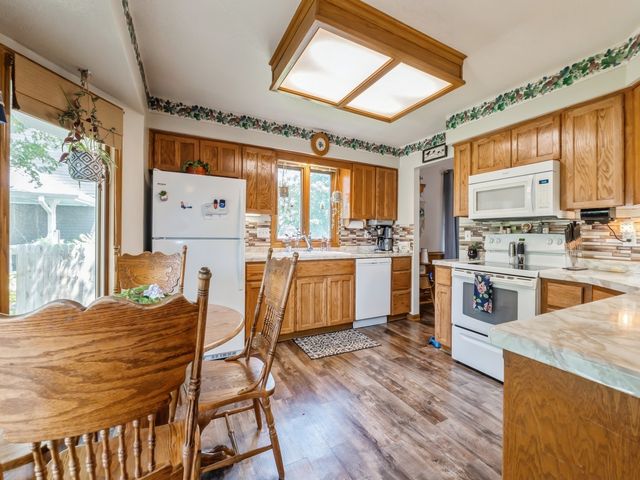 609 4th Avenue NW, Altoona, IA 50009