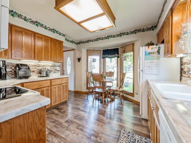 609 4th Avenue NW, Altoona, IA 50009