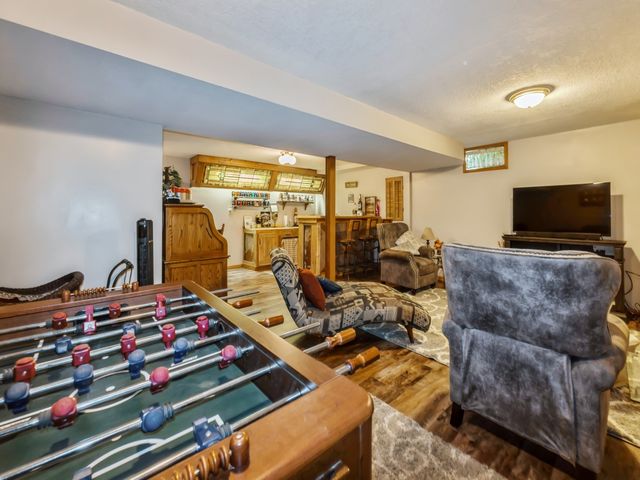 609 4th Avenue NW, Altoona, IA 50009