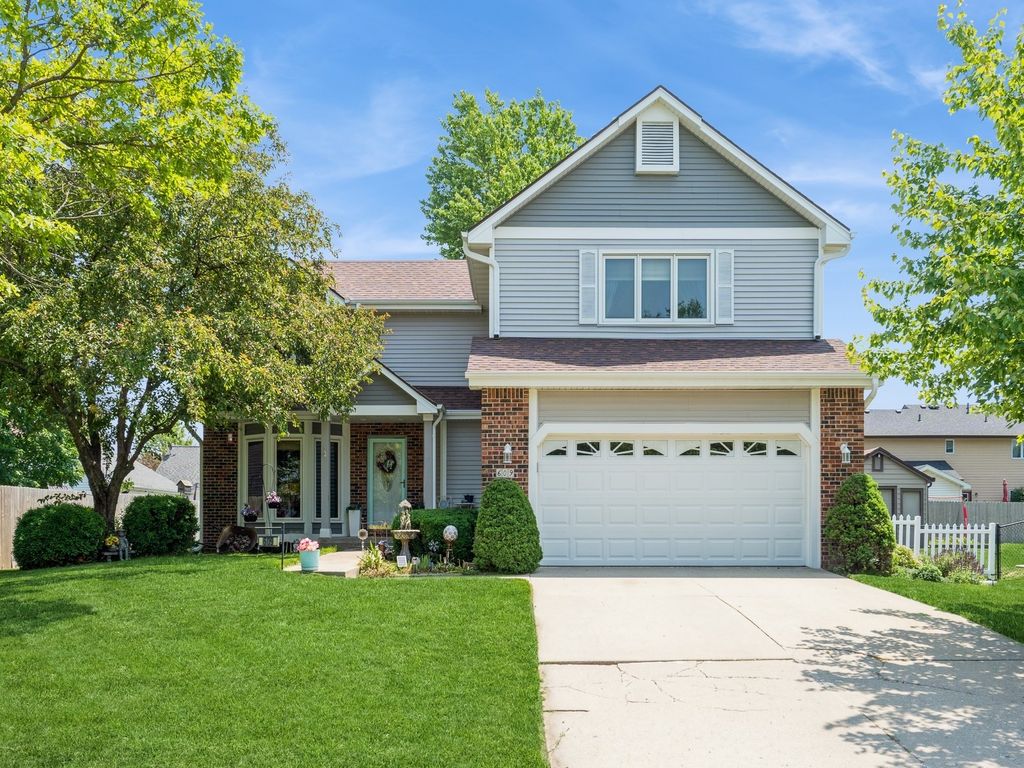 609 4th Avenue NW, Altoona, IA 50009