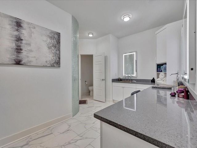 129 White Oak Loop, Lufkin, TX 75901