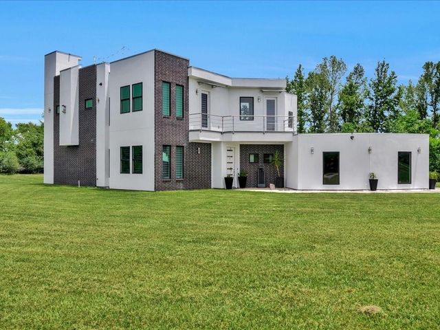 129 White Oak Loop, Lufkin, TX 75901