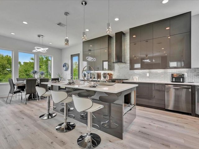 129 White Oak Loop, Lufkin, TX 75901