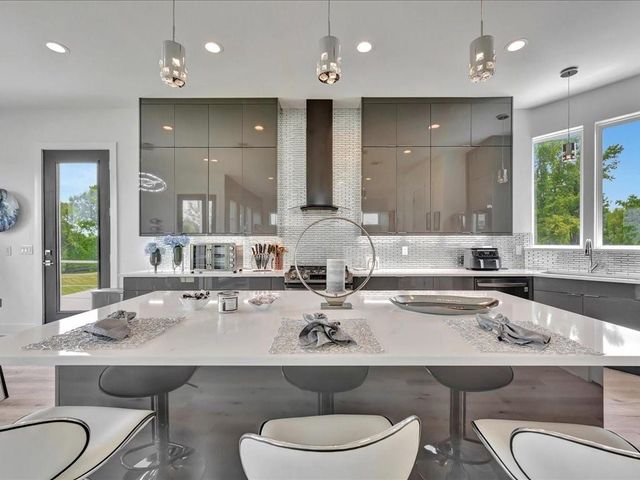 129 White Oak Loop, Lufkin, TX 75901