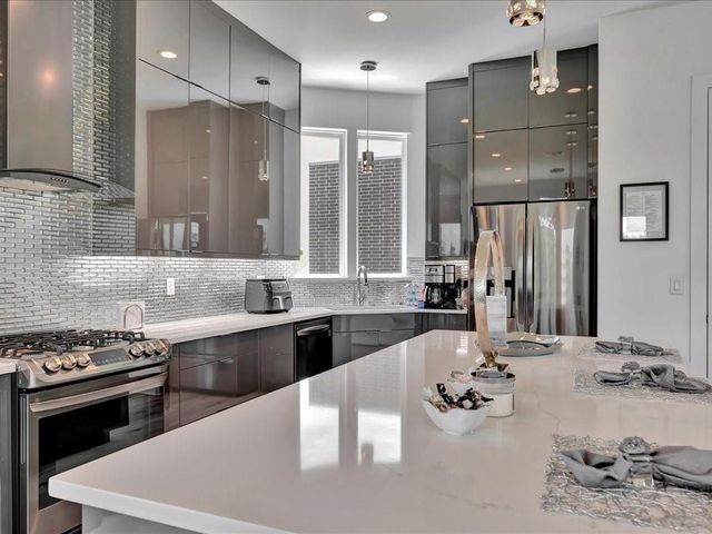 129 White Oak Loop, Lufkin, TX 75901