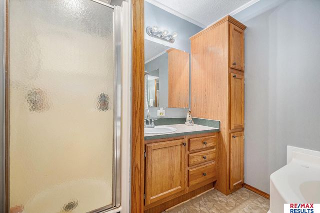 1054 Hillcrest Drive, Fremont, NE 68025