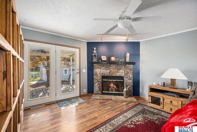 1054 Hillcrest Drive, Fremont, NE 68025