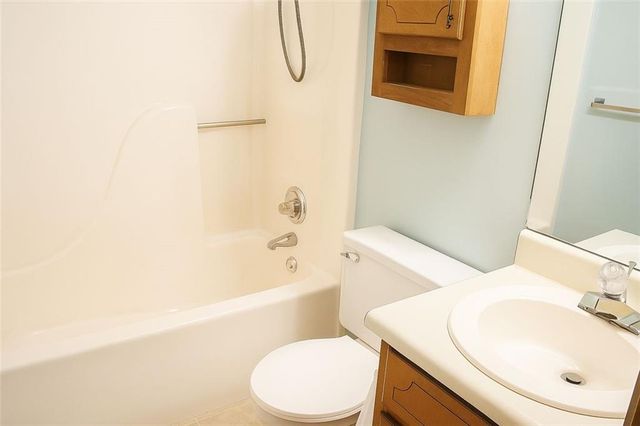 1598 CHERRY HILL SW Lane, Conyers, GA 30094