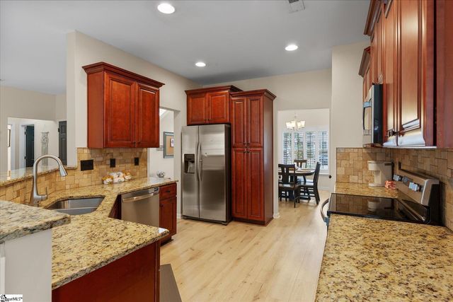 3 N Orchard Farms Avenue, Simpsonville, SC 29681