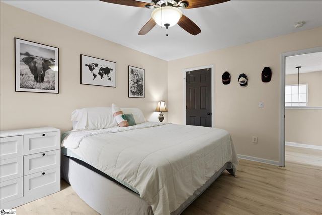 3 N Orchard Farms Avenue, Simpsonville, SC 29681