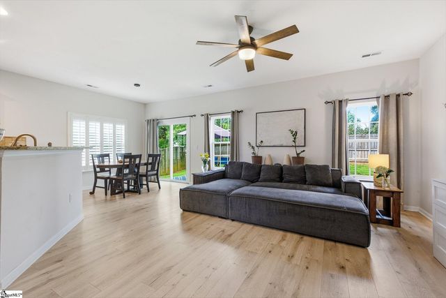 3 N Orchard Farms Avenue, Simpsonville, SC 29681