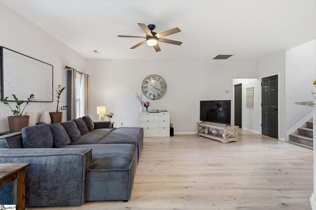 3 N Orchard Farms Avenue, Simpsonville, SC 29681