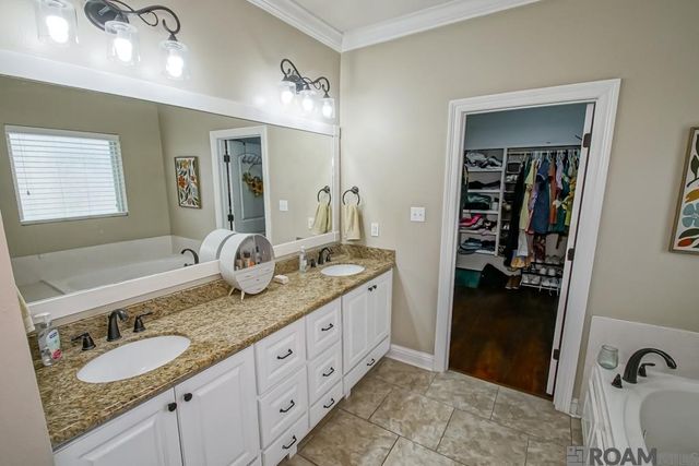 40444 Thomas Ave, Prairieville, LA 70769