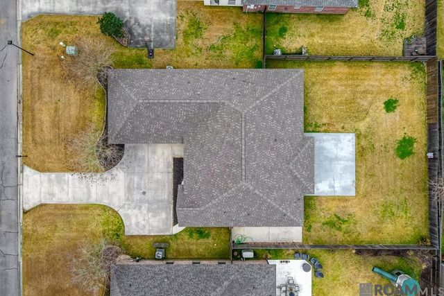 40444 Thomas Ave, Prairieville, LA 70769