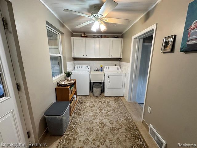 5763 Graves Street, Waterford, MI 48327