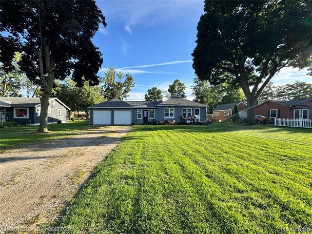 5763 Graves Street, Waterford, MI 48327