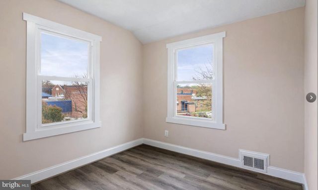6106 N KINGS HWY, Alexandria, VA 22303