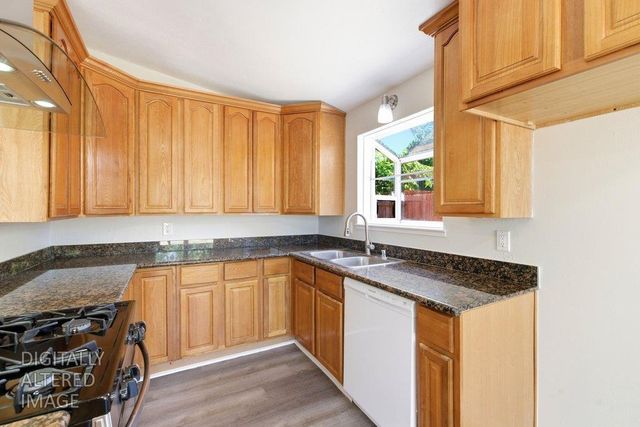 3809 Floral Dr, North Highlands, CA 95660