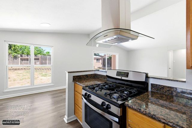 3809 Floral Dr, North Highlands, CA 95660