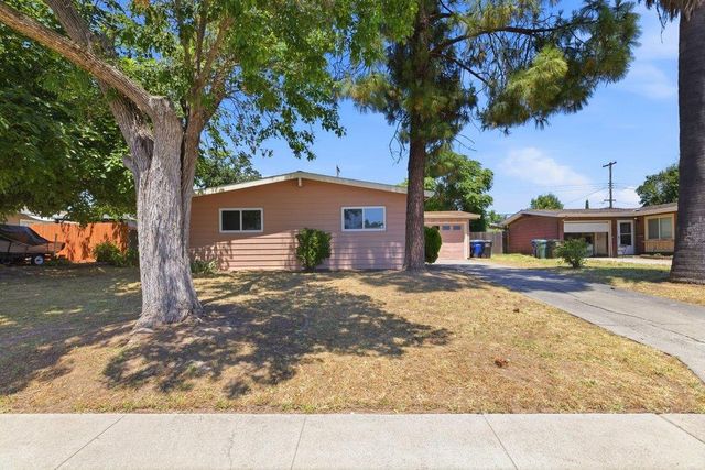 3809 Floral Dr, North Highlands, CA 95660