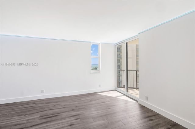 5420 N Ocean Drive 504, Singer Island, FL 33404