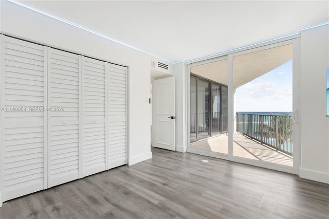 5420 N Ocean Drive 504, Singer Island, FL 33404
