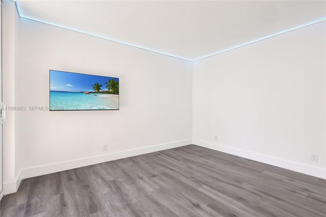 5420 N Ocean Drive 504, Singer Island, FL 33404