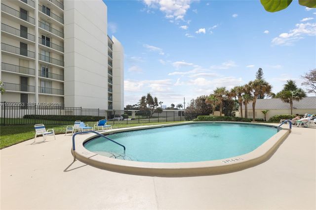 5420 N Ocean Drive 504, Singer Island, FL 33404