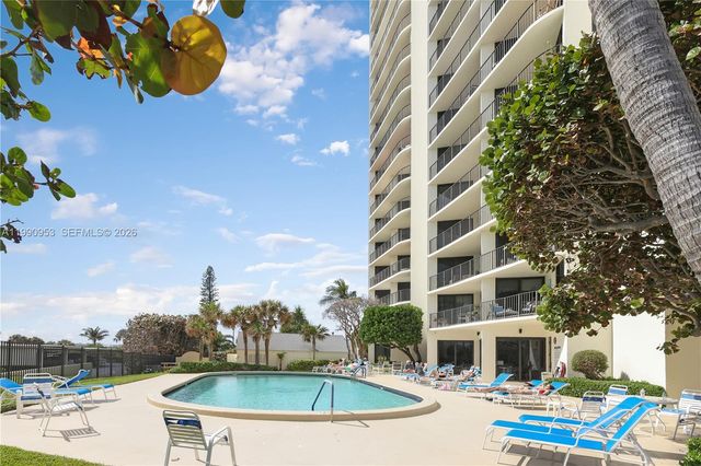 5420 N Ocean Drive 504, Singer Island, FL 33404