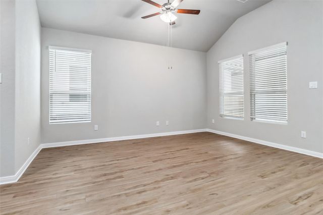 428 Cross Barn BLVD B, Buda, TX 78610