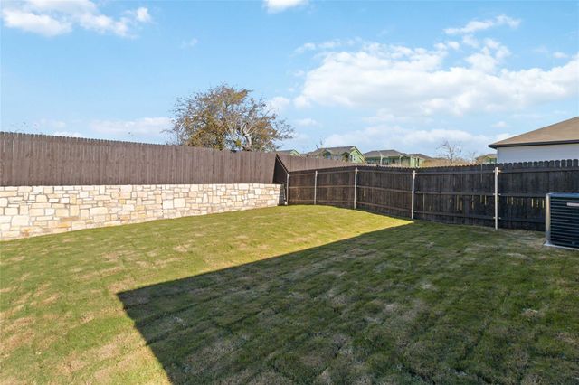 428 Cross Barn BLVD B, Buda, TX 78610