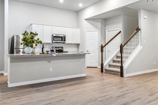 428 Cross Barn BLVD B, Buda, TX 78610