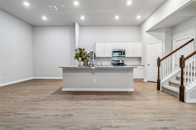 428 Cross Barn BLVD B, Buda, TX 78610