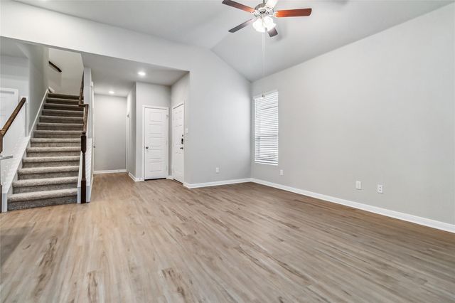 428 Cross Barn BLVD B, Buda, TX 78610