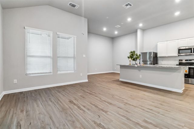 428 Cross Barn BLVD B, Buda, TX 78610