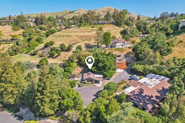 11265 Canyon Drive, San Jose, CA 95127