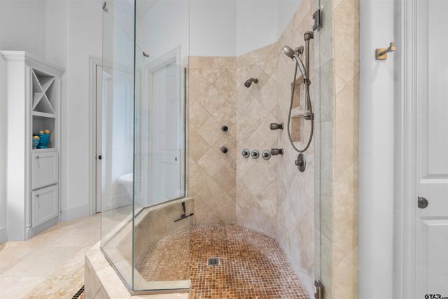 1950 Stonegate Circle, Tyler, TX 75703