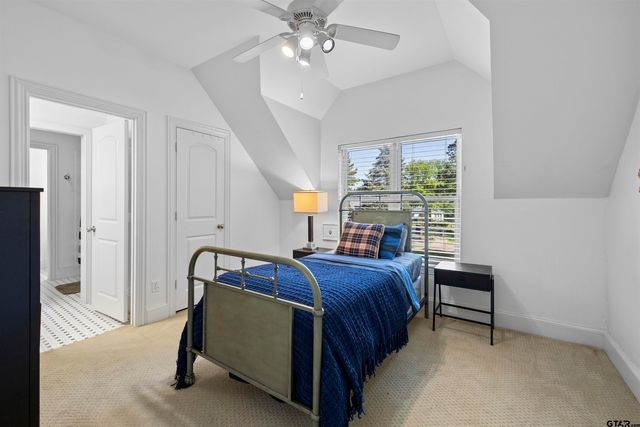 1950 Stonegate Circle, Tyler, TX 75703