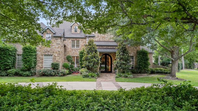 1950 Stonegate Circle, Tyler, TX 75703