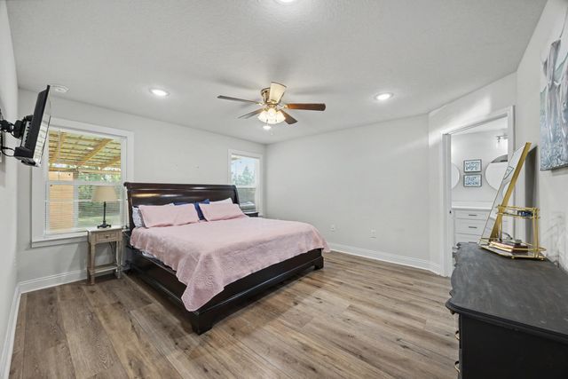 2595 Long Road, Defuniak Springs, FL 32433