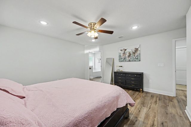 2595 Long Road, Defuniak Springs, FL 32433