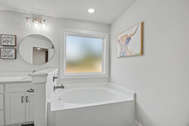 2595 Long Road, Defuniak Springs, FL 32433