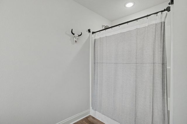 2595 Long Road, Defuniak Springs, FL 32433